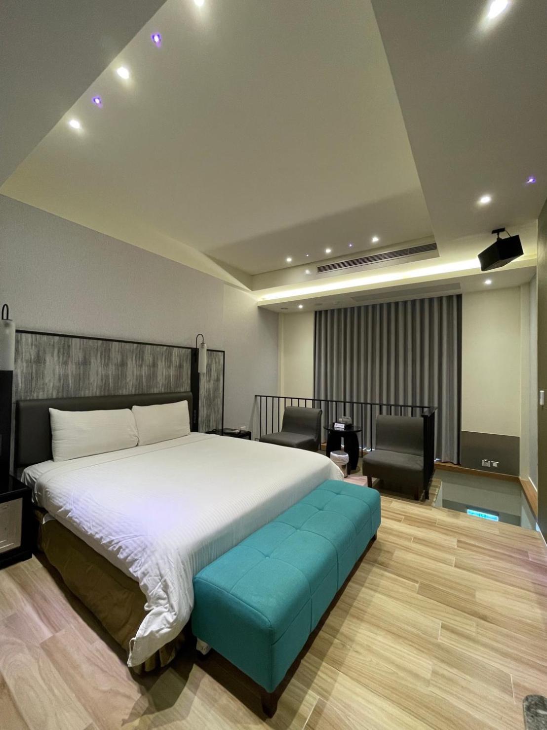 G.Shock Motel Jiuru Εξωτερικό φωτογραφία
